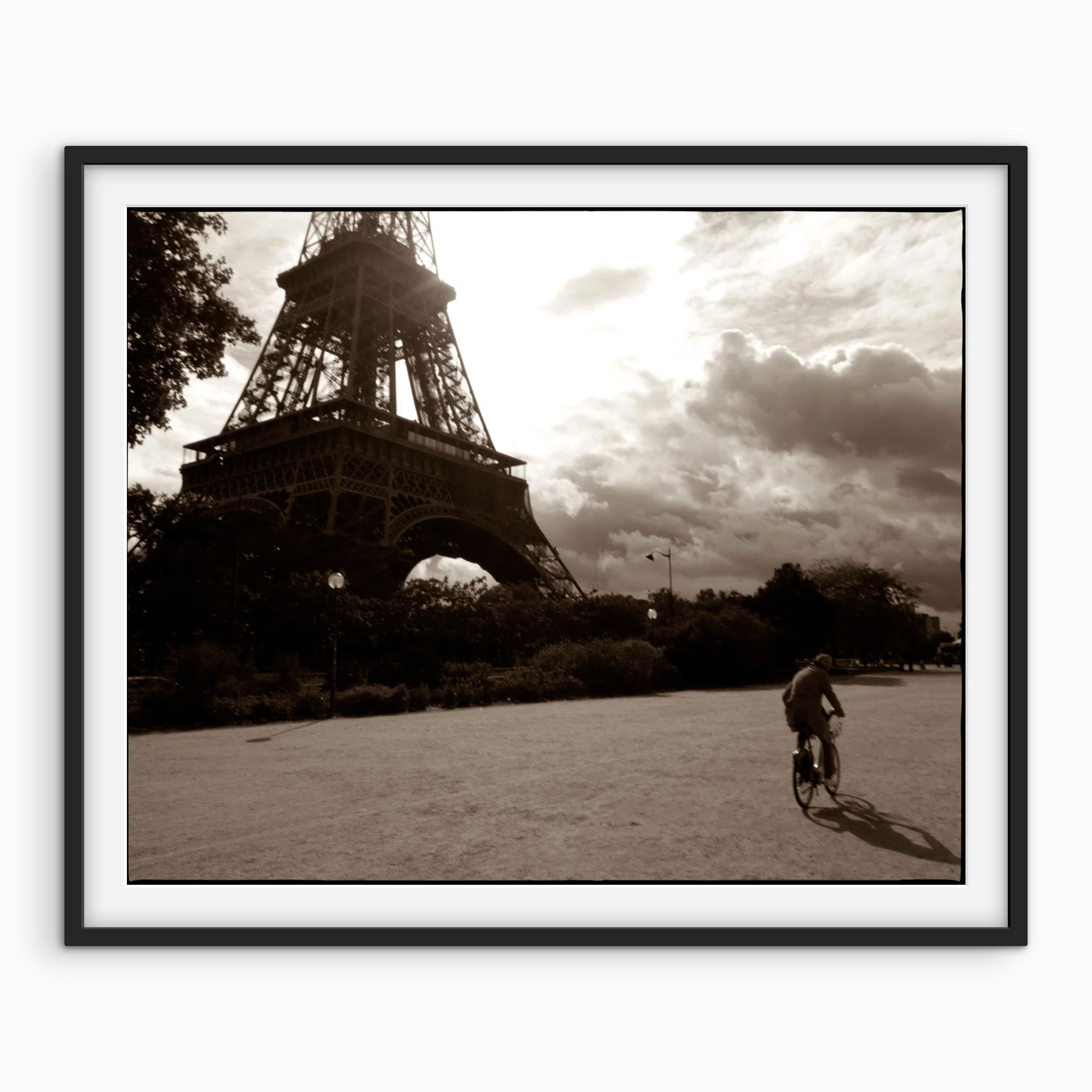 Eiffel Tower Cyclist
